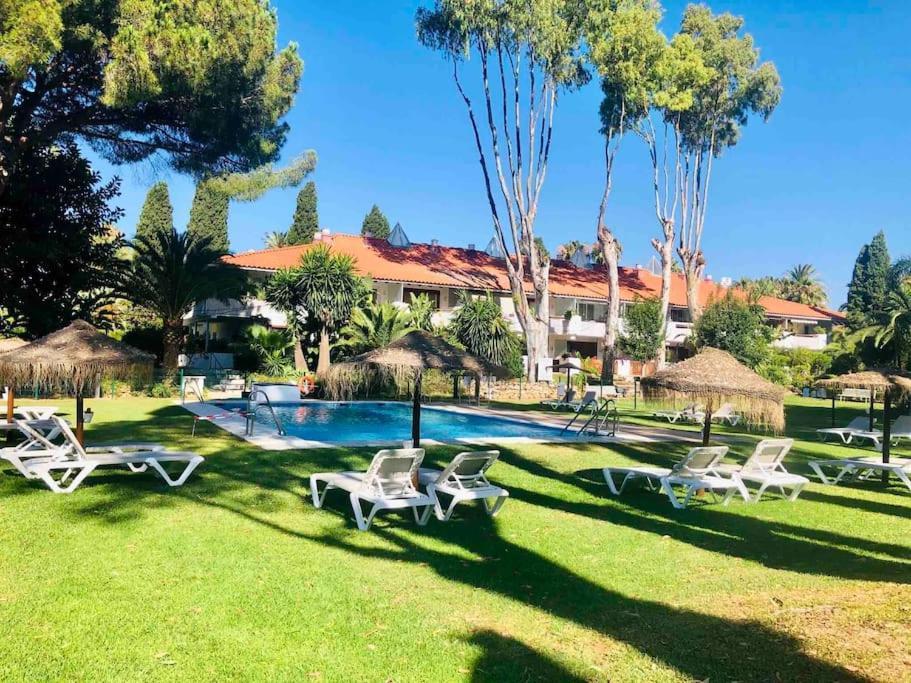 Puerto Banus Eddie Suite Marbella Esterno foto