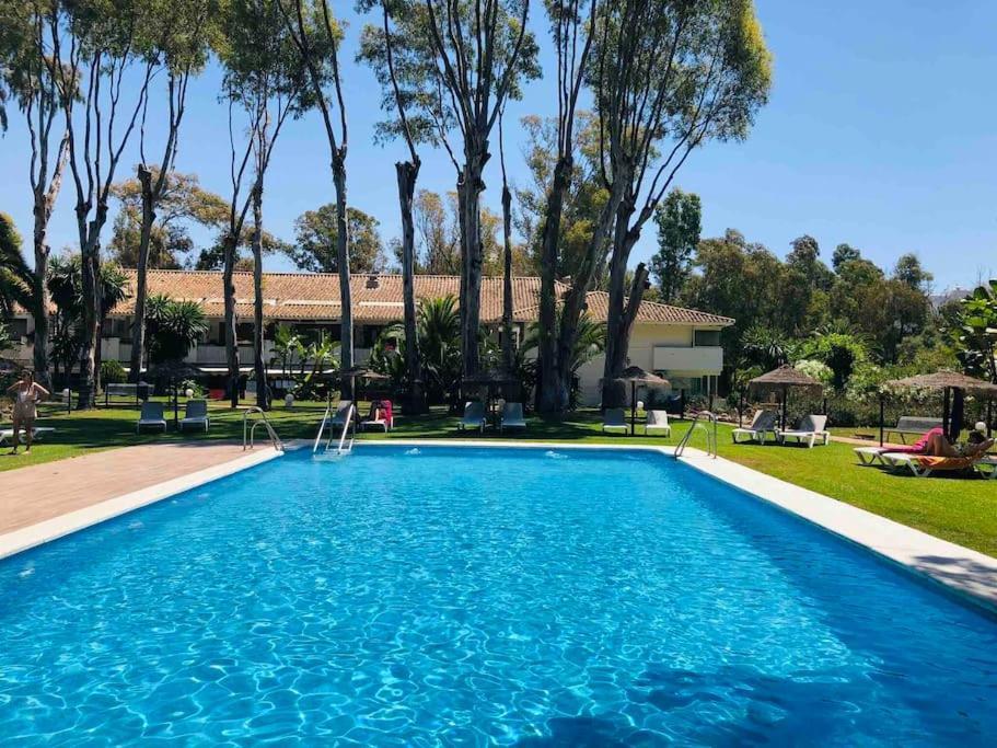 Puerto Banus Eddie Suite Marbella Esterno foto